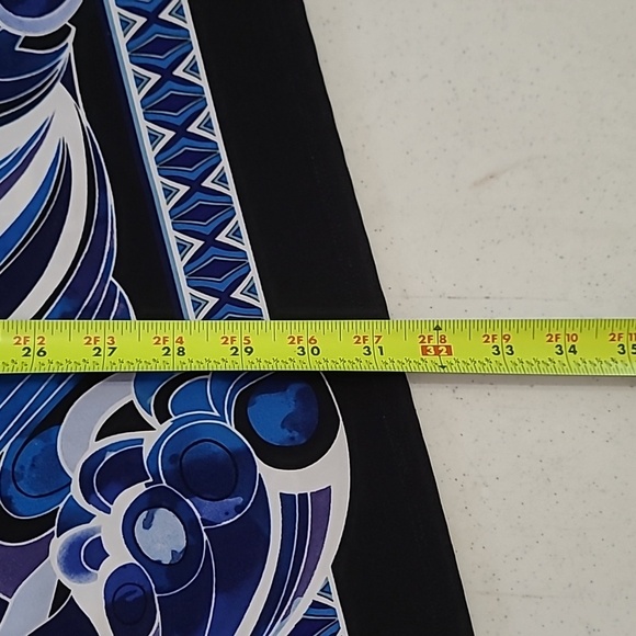 Chico's Striped Asymmetrical Tunic Featuring a Blue Patterned Hem Size 2 (Large) - Picture 6 of 7